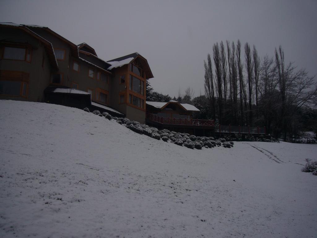 Casona Del Alto Hotel San Martín de los Andes Eksteriør billede
