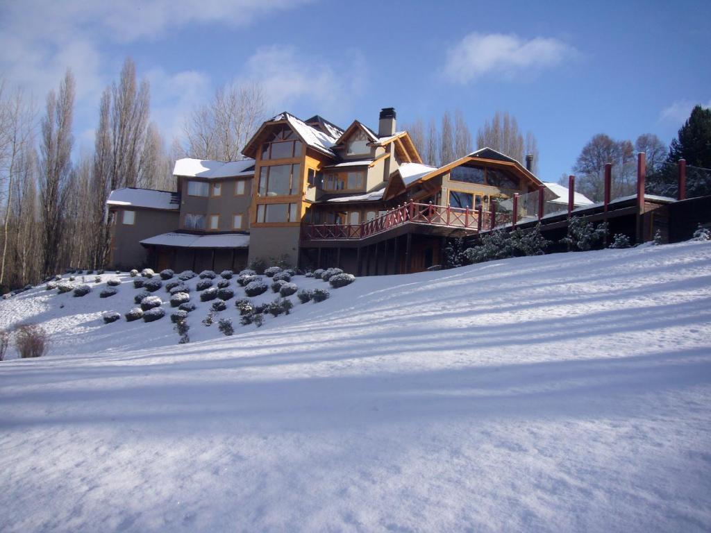 Casona Del Alto Hotel San Martín de los Andes Eksteriør billede